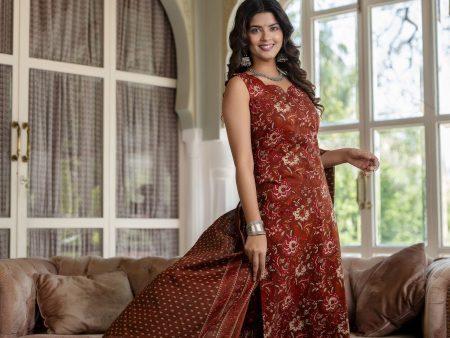 Women Rust Floral Printed Straight Kurta With Trouser And Dupatta - Rasiya Online