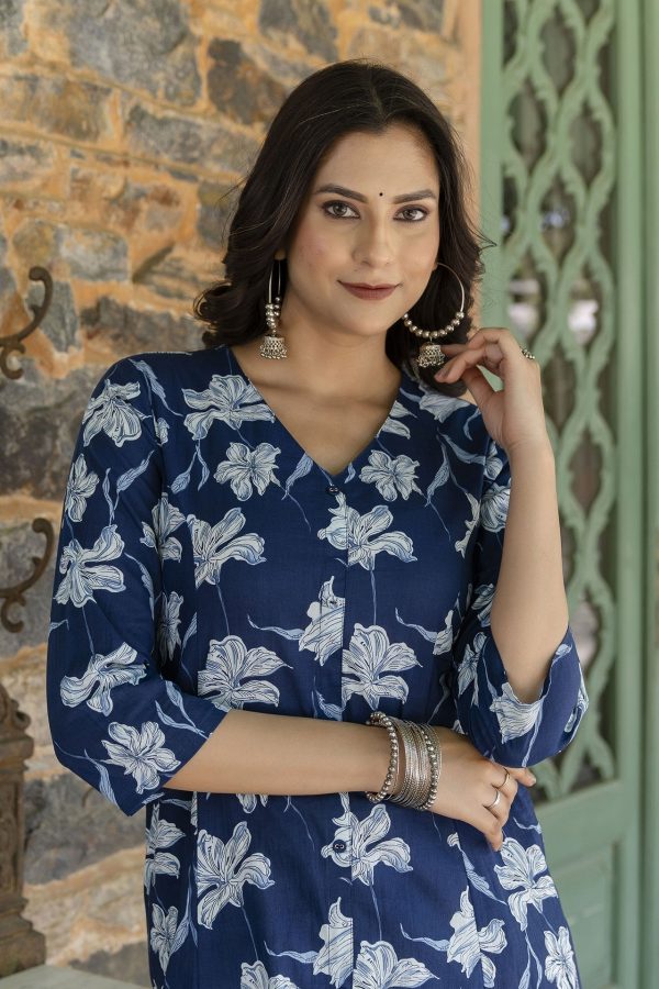 Women Blue Ethnic Printed A-Line Kurta with Three Quarter Sleeves - Rasiya Discount